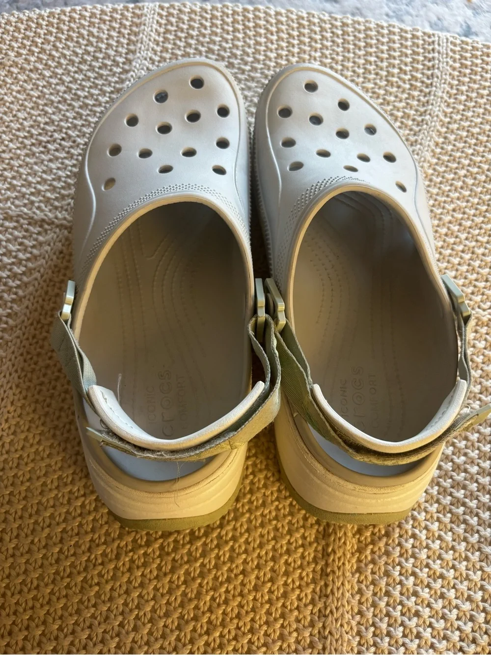 CROCS Hiker Xscape Clog size M-10 W-12